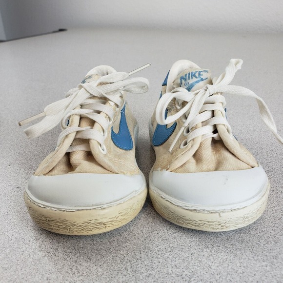 Nike Kids white canvas Comfort Round Toe Lace Up Low Top Sneaker Shoes Size 2 - Picture 2 of 6